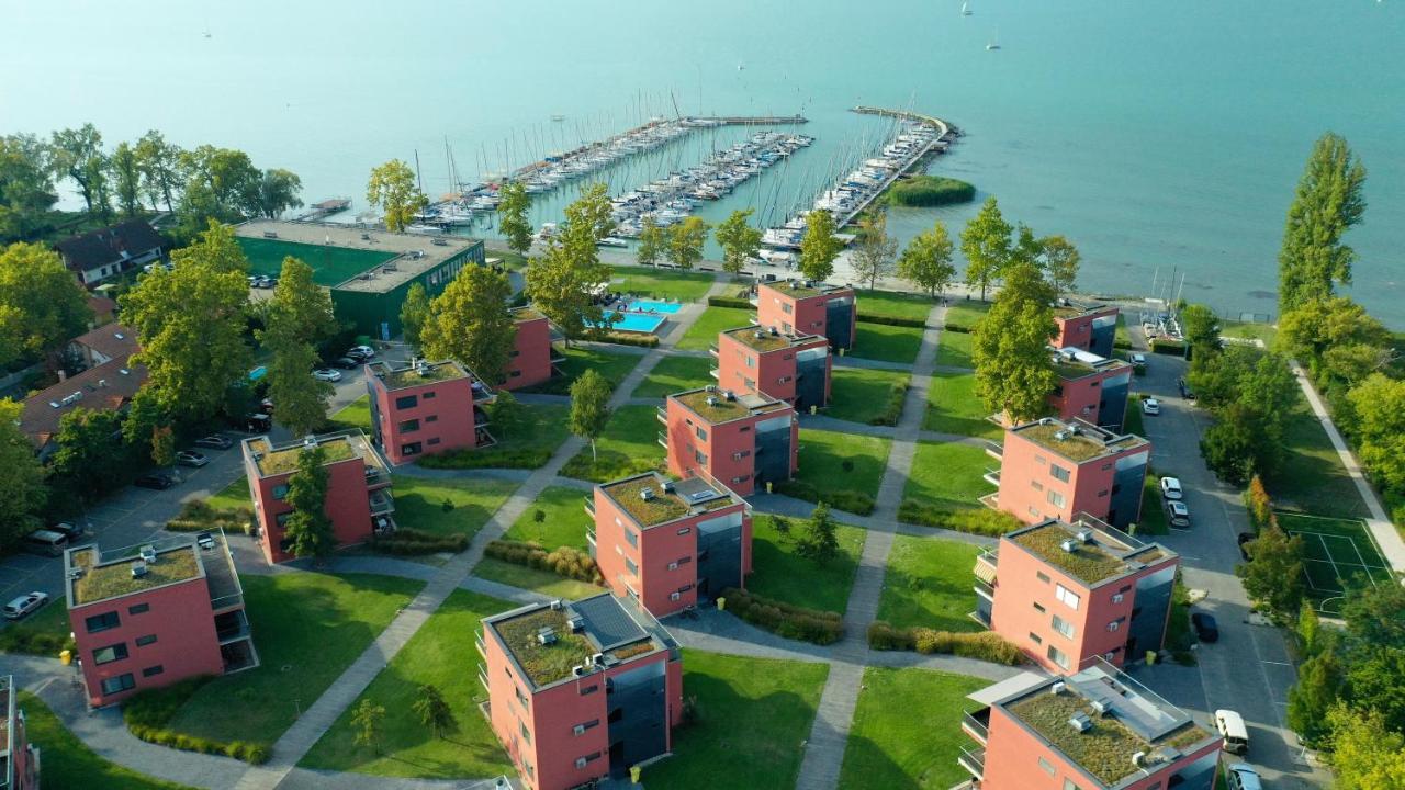 Prime Apartmans Балатонлелле Екстер'єр фото